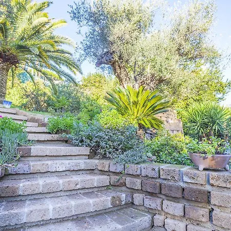 With Pool, Sea View And Garden Villa Golfe-Juan