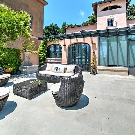With Pool, Sea View And Garden Villa