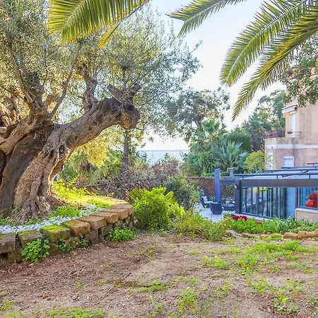 Вилла With Pool, Sea View And Garden *